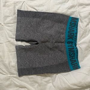 GYMSHARK SHORTS